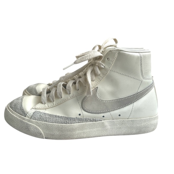 Nike Shoes - Women’s Nike Blazers Cream Size 8